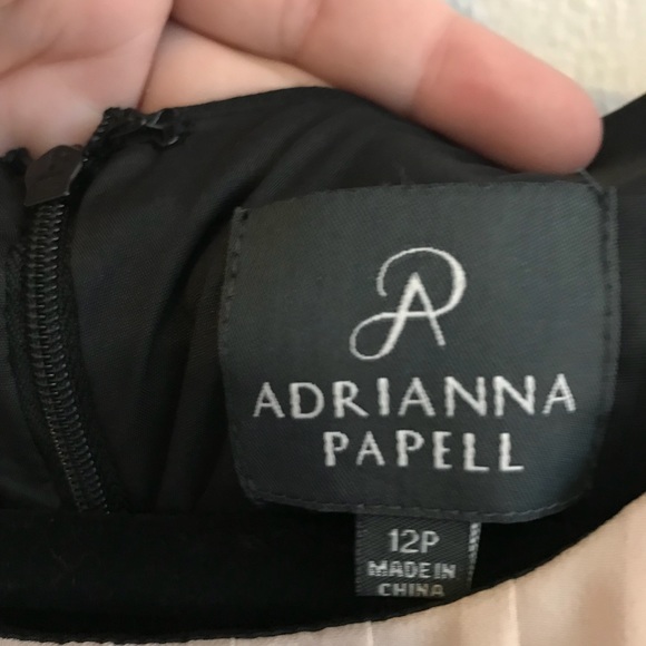 Pleated black sheath dress - Picture 3 of 4